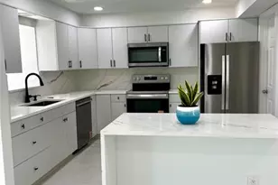 300 SW 12th St, Boca Raton, FL 33432 - Photo 1