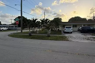 1435 SE 2nd Ave, Deerfield Beach, FL 33441 - Photo 1