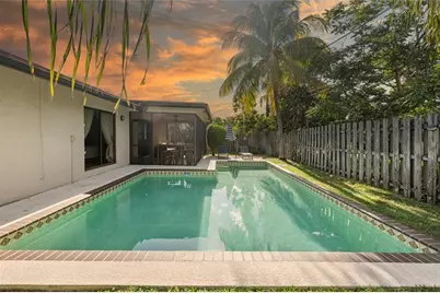 3291 SW 4th St, Deerfield Beach, FL 33442 - Photo 1