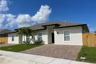 1530 W 26th Ct, Riviera Beach, FL 33404 - Photo 1