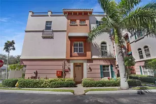 1033 NE 17th Way, Fort Lauderdale, FL 33304 - Photo 1