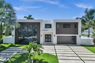 2728 NE 31st St, Lighthouse Point, FL 33064 - Photo 1