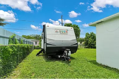 14500  Carver Dr, Unit #14500, Miami, FL 33176 - Photo 1
