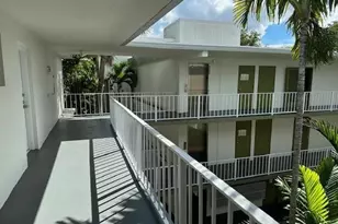 4205 N University Dr, Sunrise, FL 33351 - Photo 1