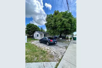 1113 NW 103rd Street #02, Miami, FL 33150 - Photo 1