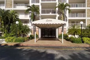 2801 N Palm Aire Dr, Pompano Beach, FL 33069 - Photo 1