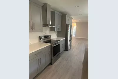 218 S 57th Way, Hollywood, FL 33023 - Photo 1