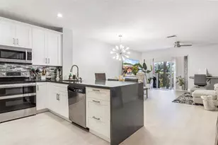 964 NW 100th Ave, Pembroke Pines, FL 33024 - Photo 1