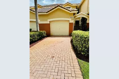 3878  Tree Top Dr, Weston, FL 33332 - Photo 1