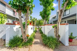 817 SE 12th Ct, Fort Lauderdale, FL 33316 - Photo 1