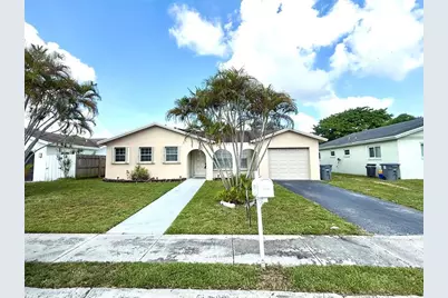 22765 SW 65th Ter, Boca Raton, FL 33428 - Photo 1