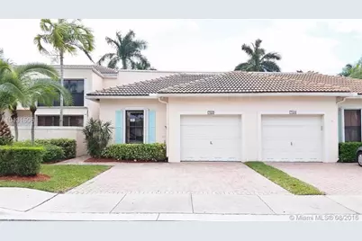 712 SW 158th Terrace, Pembroke Pines, FL 33027 - Photo 1