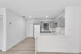 1005 SW 3rd Way, Boynton Beach, FL 33426 - Photo 1