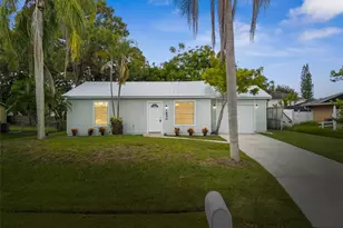 1650 SE Ocean Ln, Port Saint Lucie, FL 34983 - Photo 1