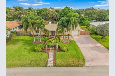 724 NE 2nd St, Pompano Beach, FL 33060 - Photo 1