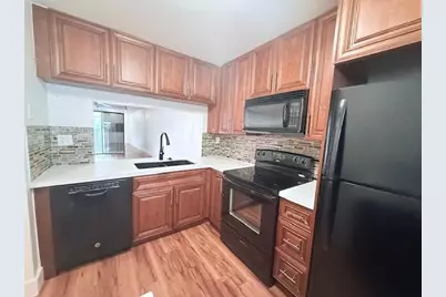 1172 NW 106th Terrace #205, Pembroke Pines, FL 33026 - Photo 1