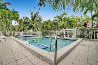 417 NE 17th Avenue #4, Fort Lauderdale, FL 33301 - Photo 1