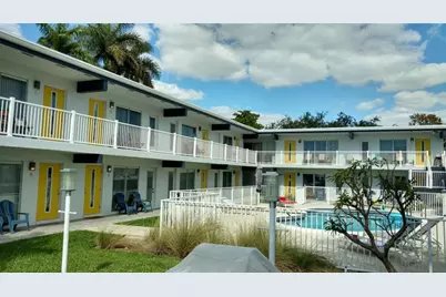 1354  Bayview Dr, Unit #M, Fort Lauderdale, FL 33304 - Photo 1