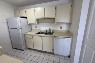 645 Executive Center Dr, West Palm Beach, FL 33401 - Photo 1