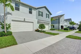 4676 Longwood Lk Sq, Loxahatchee, FL 33470 - Photo 1