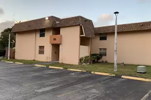 890 SW 129th Pl, Miami, FL 33184 - Photo 1