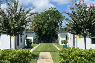 923 NE 18th Ave, Fort Lauderdale, FL 33304 - Photo 1