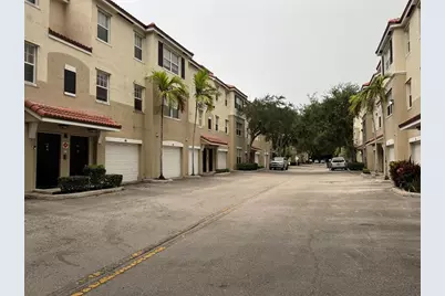 5800 W Sample Rd, Unit #201-1, Coral Springs, FL 33067 - Photo 2