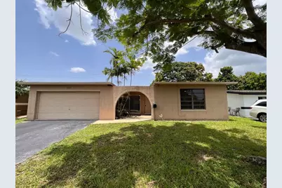 8637  Windsor Dr, Miramar, FL 33025 - Photo 1