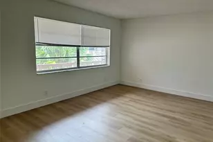 241 SE 9th Ave, Pompano Beach, FL 33060 - Photo 1