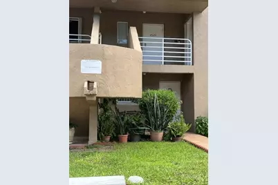 2620 W 60th Street #114, Hialeah, FL 33016 - Photo 1