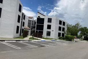 212 Lake Pointe Dr, Oakland Park, FL 33309 - Photo 1