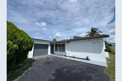 8971 NW 8th St, Pembroke Pines, FL 33024 - Photo 1