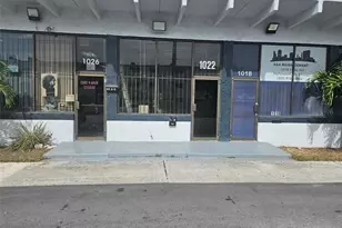 1000 S 56th Ave, Hollywood, FL 33023 - Photo 1