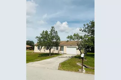 2791 SE Buccaneer Cir, Port Saint Lucie, FL 34952 - Photo 1