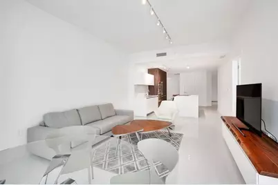 851 NE 1st Ave, Unit #2005, Miami, FL 33132 - Photo 1