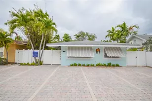 1641 NE 3rd Ct, Fort Lauderdale, FL 33301 - Photo 1