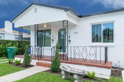 2724 SW 34th Ct, Miami, FL 33133 - Photo 1