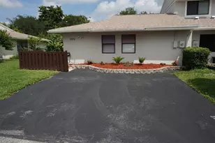 5325 Jog Ln, Delray Beach, FL 33484 - Photo 1