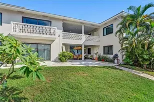 2718 NE 14th St, Fort Lauderdale, FL 33304 - Photo 1