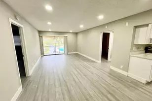 959 SE 2nd Ave, Deerfield Beach, FL 33441 - Photo 1