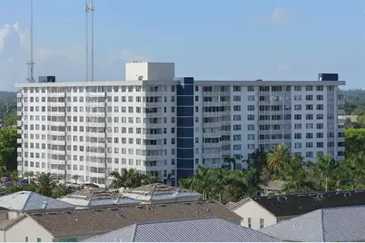 4350  Hillcrest Dr, Unit #818, Hollywood, FL 33021 - Photo 1