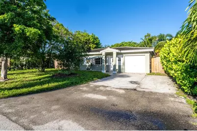 4581 NE 3rd Ave, Fort Lauderdale, FL 33334 - Photo 1