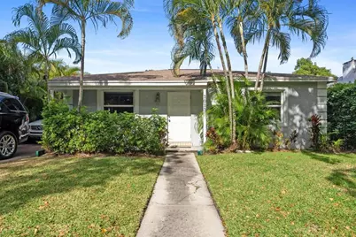 1013  Upland Rd, West Palm Beach, FL 33401 - Photo 1