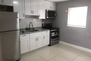 839 NW 14th Way, Fort Lauderdale, FL 33311 - Photo 1