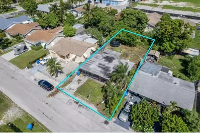 323  Anderson Rd, Lantana, FL 33462 - Photo 1