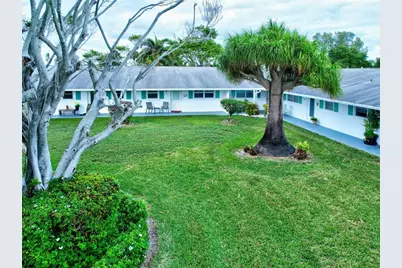 400 SW Golfview Terrace #111, Boynton Beach, FL 33426 - Photo 1