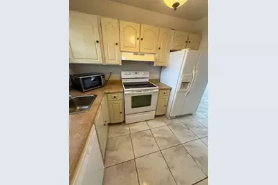 2060 NW 81st Ave, Unit #326, Pembroke Pines, FL 33024 - Photo 1