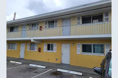 1501  Crescent Cir, Unit #E42, West Palm Beach, FL 33403 - Photo 1