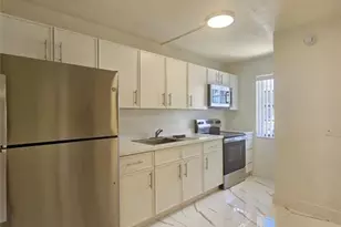 1041 SE Monterey Rd, Stuart, FL 34994 - Photo 1