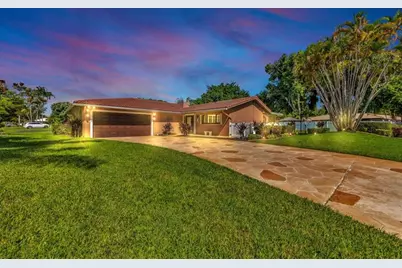 9903 NW 19th St, Coral Springs, FL 33071 - Photo 1
